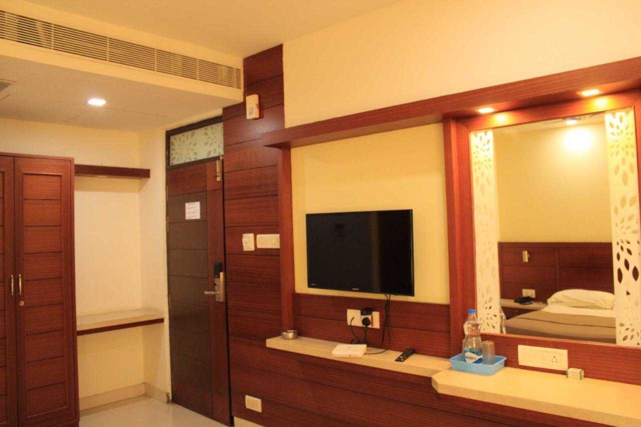 Hotel Venkadaramana Tower - Friendliness & Cleanliness Room Kumbakonam Exteriér fotografie